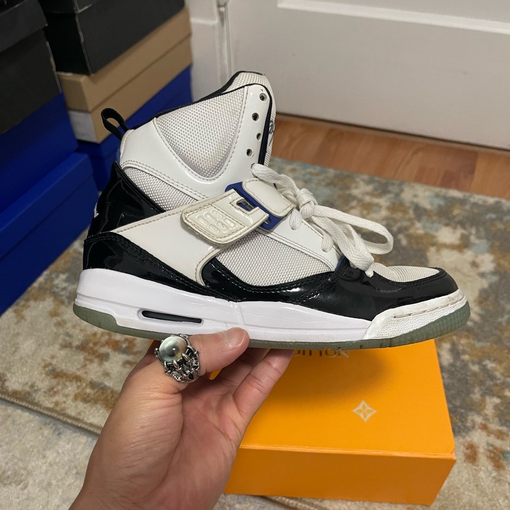 Fair Youth Size 4.5Y Air Jordan Flight 45 High Concord GS Sneakers White/Black - Picture 8 of 14